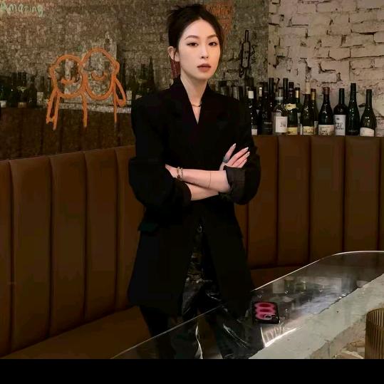 H55潮鞋集成店Media-爆款返场