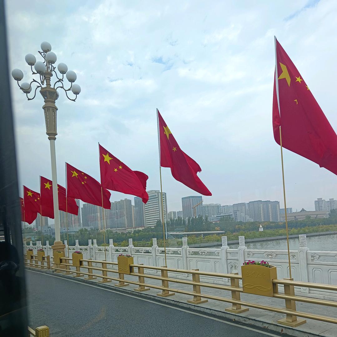 学书问岐（红旗渠的儿女）