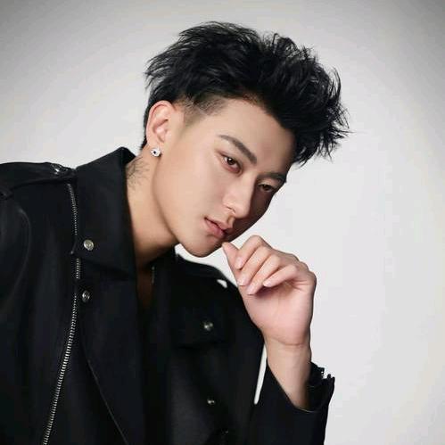 韬韬严选铺(*^ω^*)