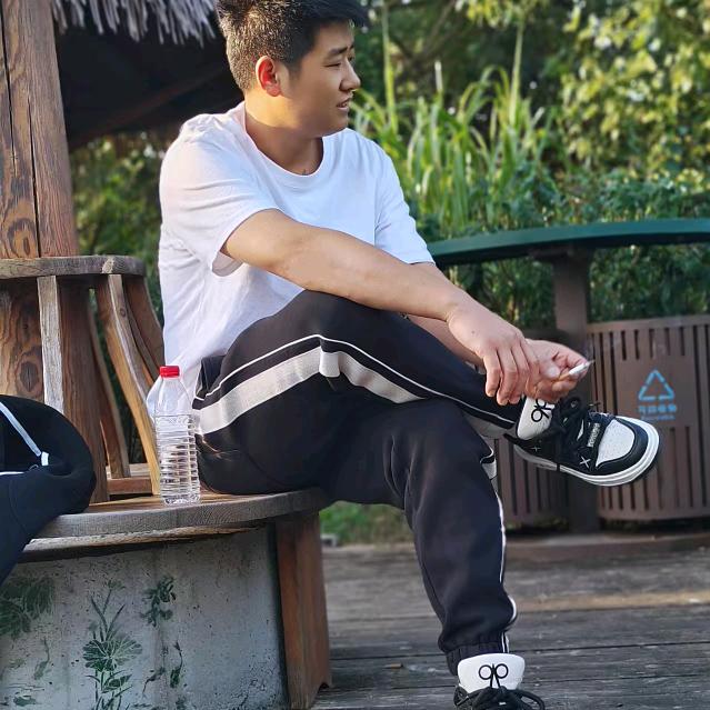 🙈吉吉国王🙈