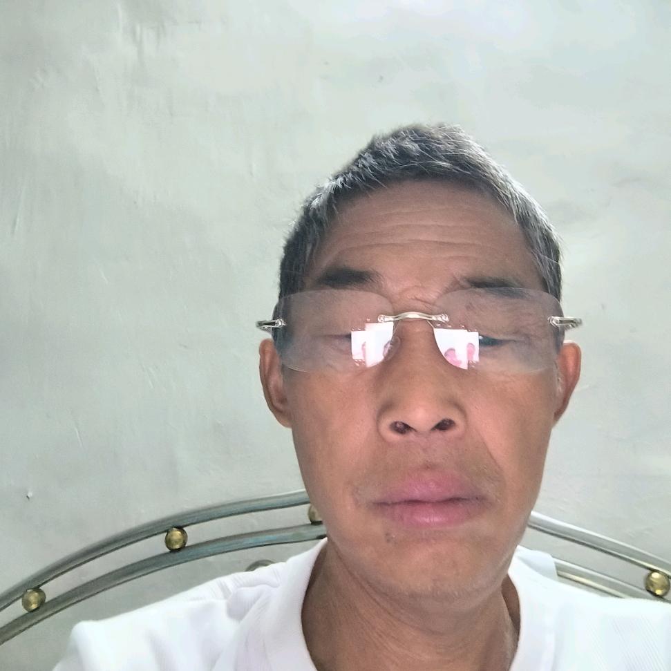 钓鱼哥。