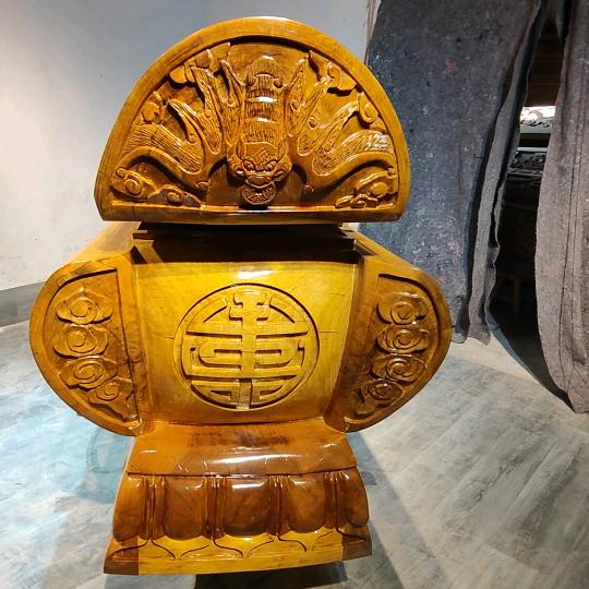 广西柳州金丝楠高端棺材