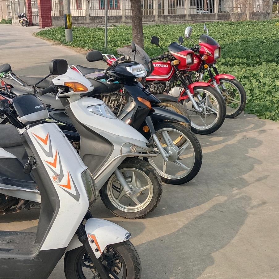 刘哥，电动车行，诚信经营