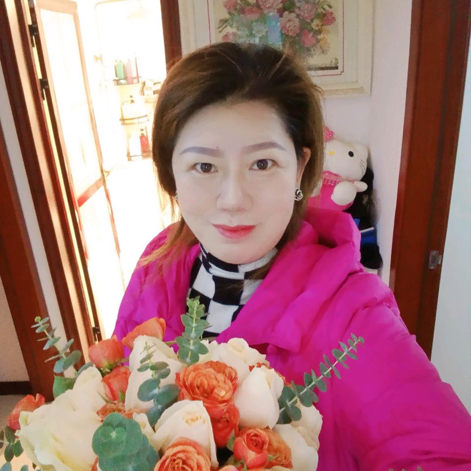 娟娟：天门衣魅尔女装