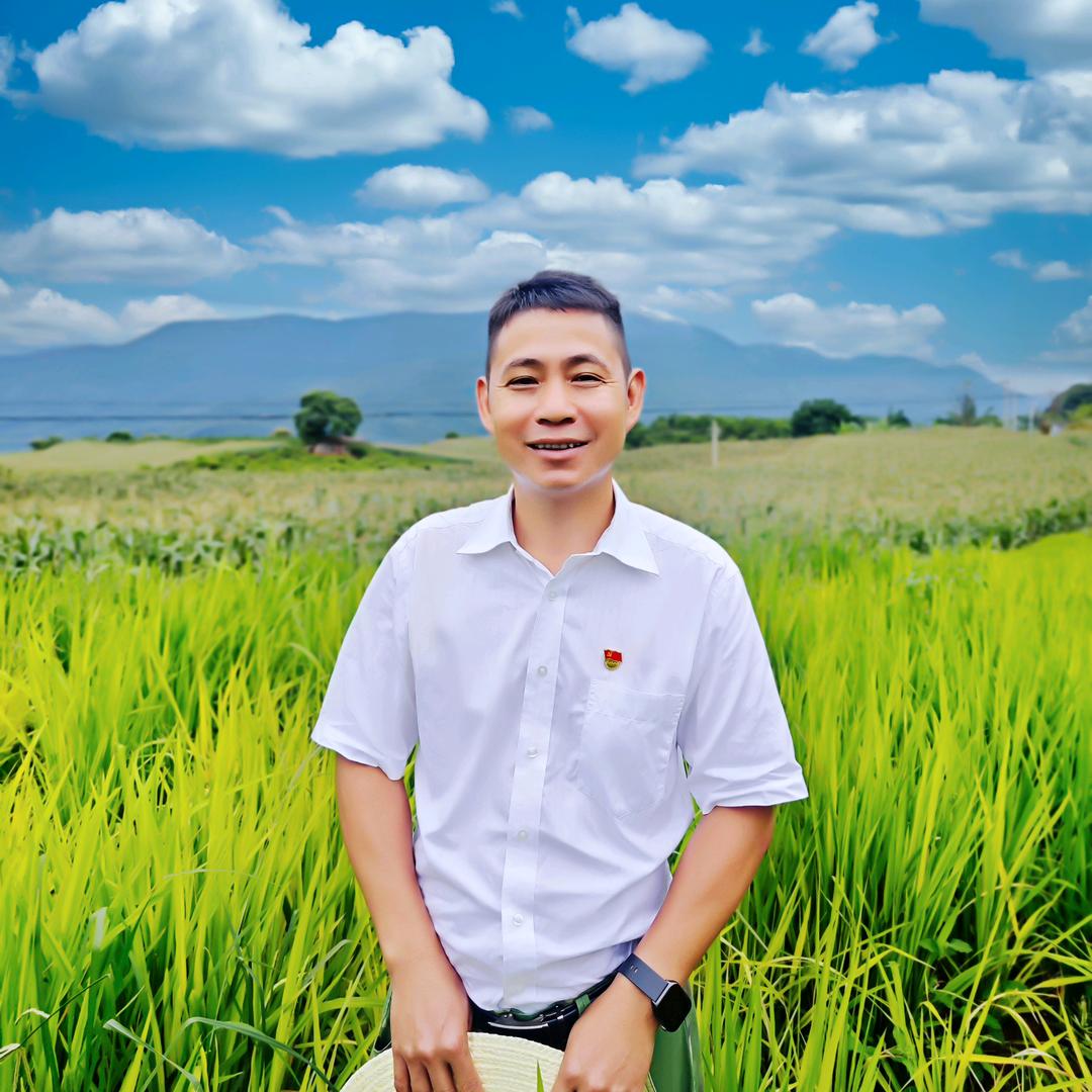 云仙乡芦山村驻村第一书记 周志贤