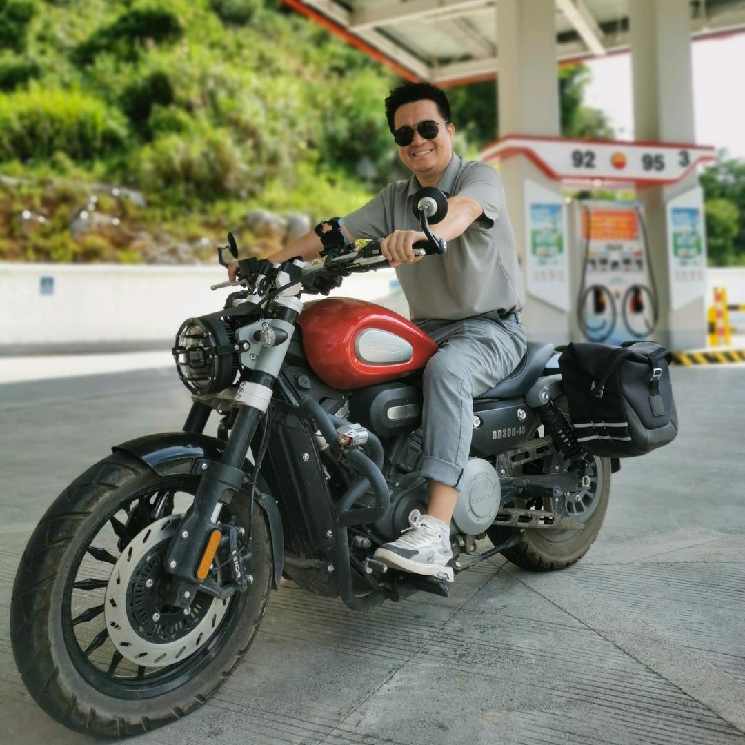 高定别墅-酒店家具-李