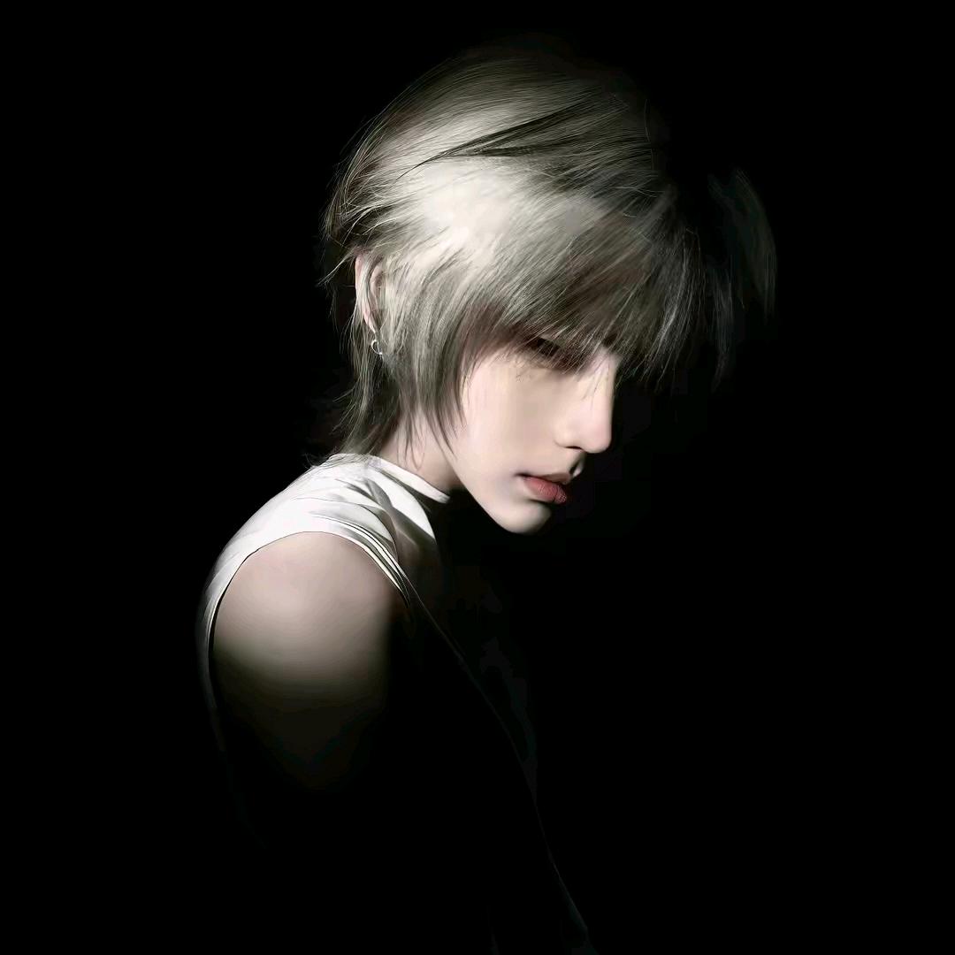 唯见江心秋月白