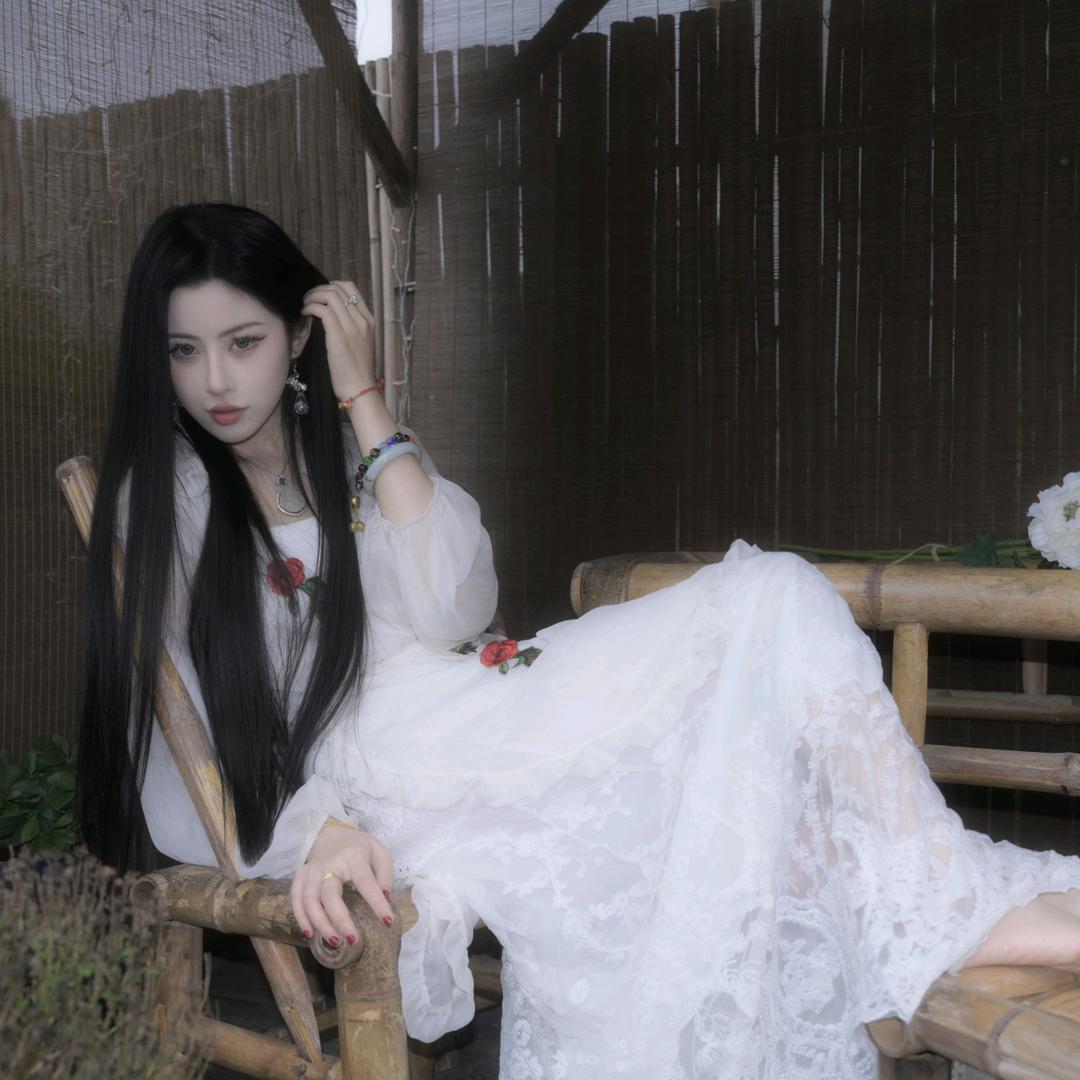菲菲~