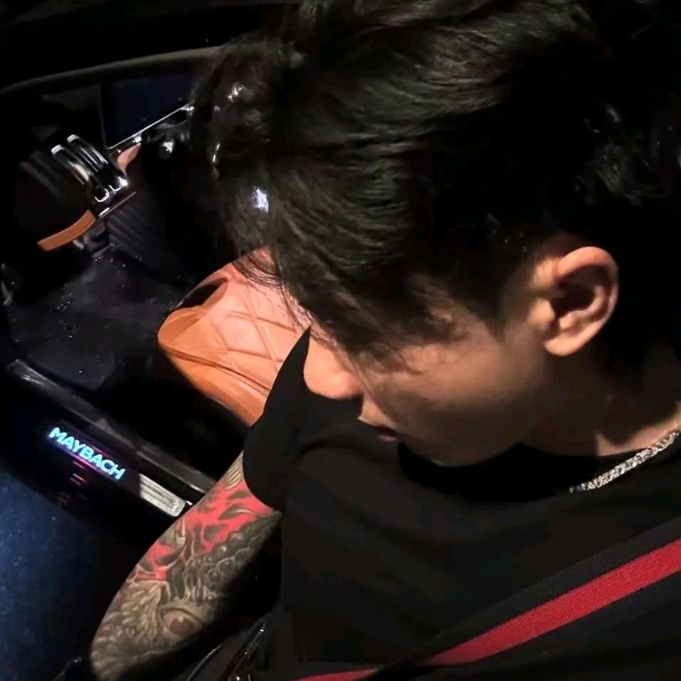 被骗去3p结果发现是绝密航天基地猛攻