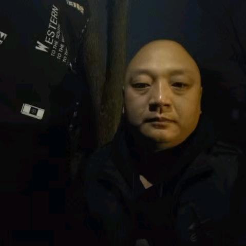 孫胖子 :鲜拌猪蹄！秘制小龙虾！