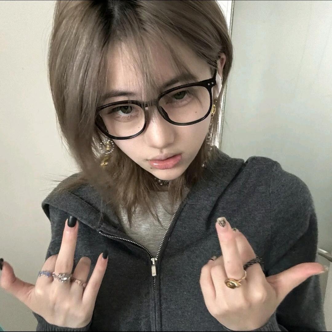 23.