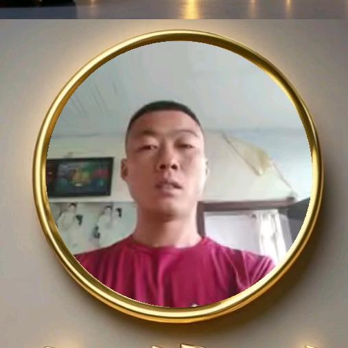 帅帅跑调歌手