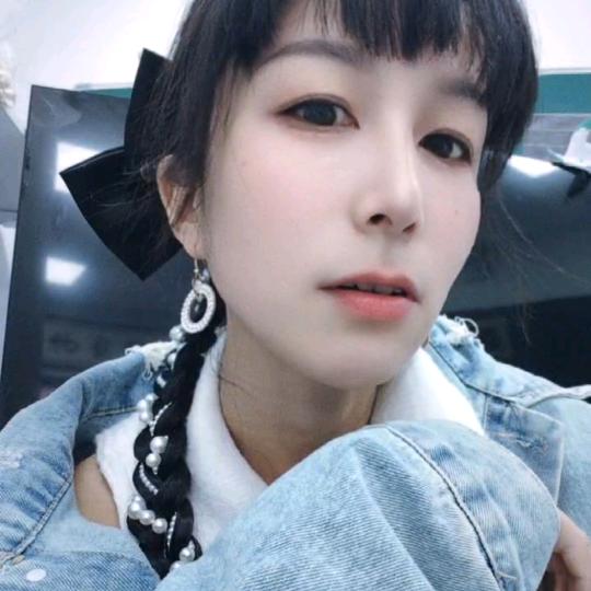 三粒纽扣