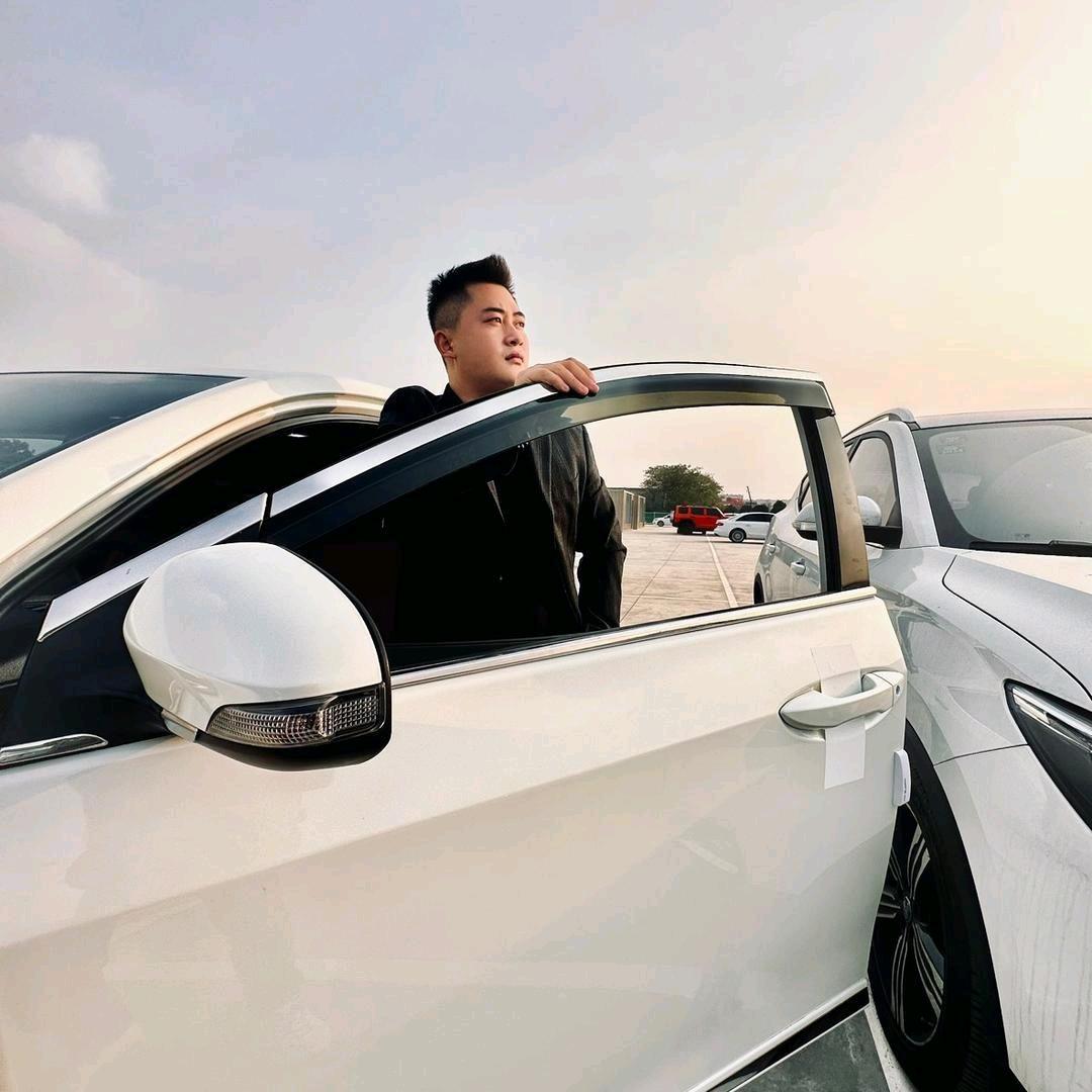 成都蒋老表二手名车