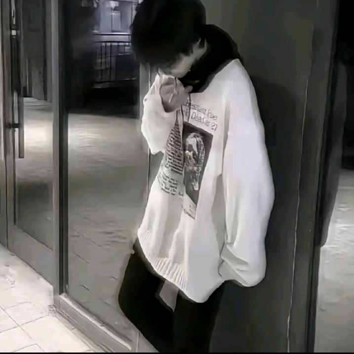 淩晨³点看海
