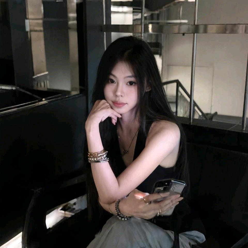 苏打水味的美人鱼🧜🏻‍♀️