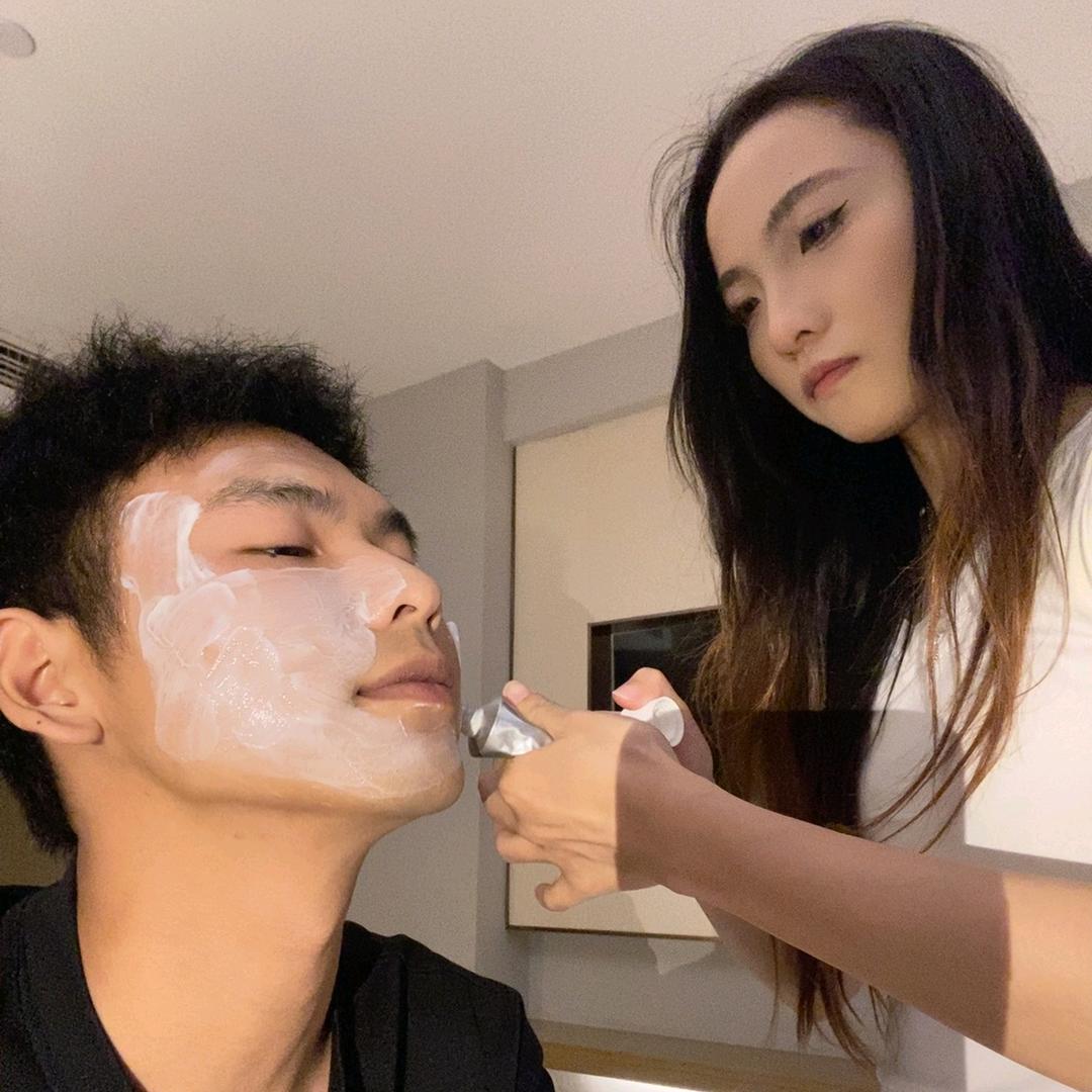 鹊起..
