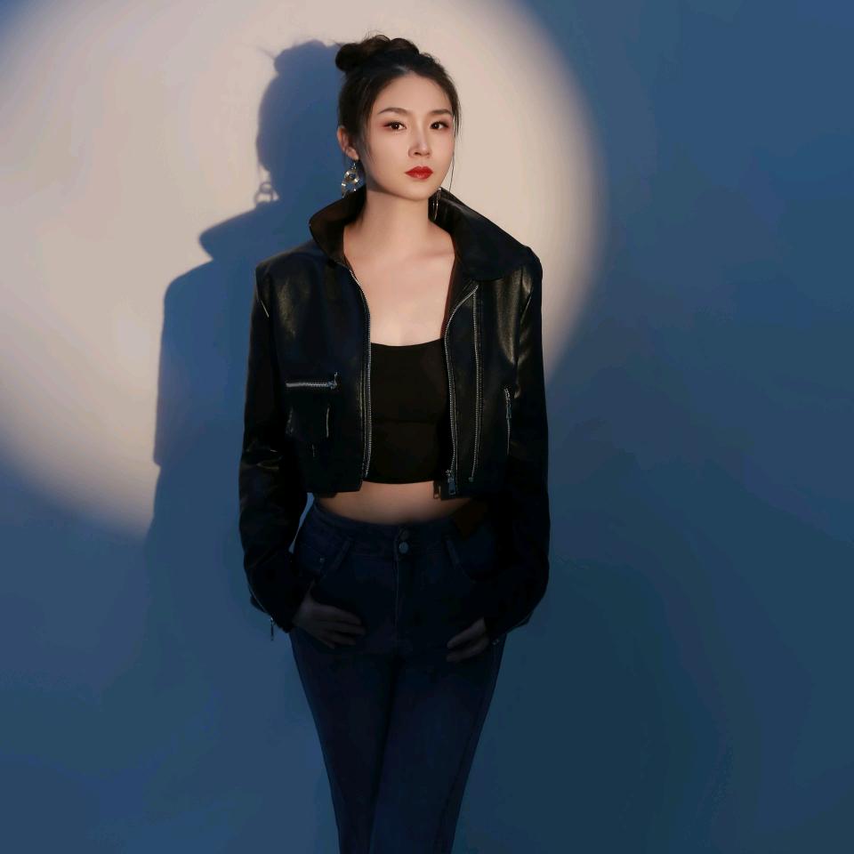 👑小静