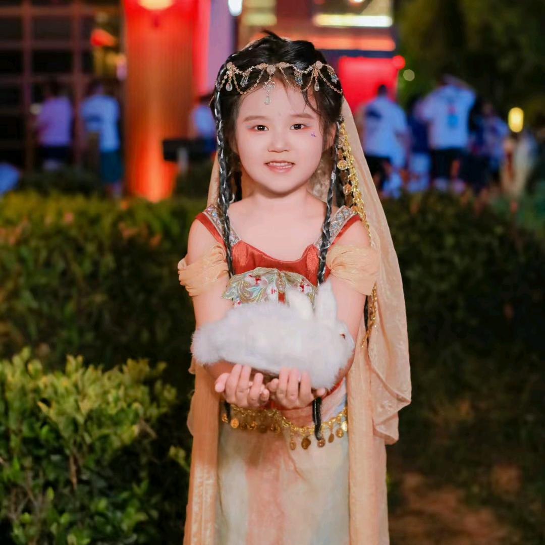 小珠宝