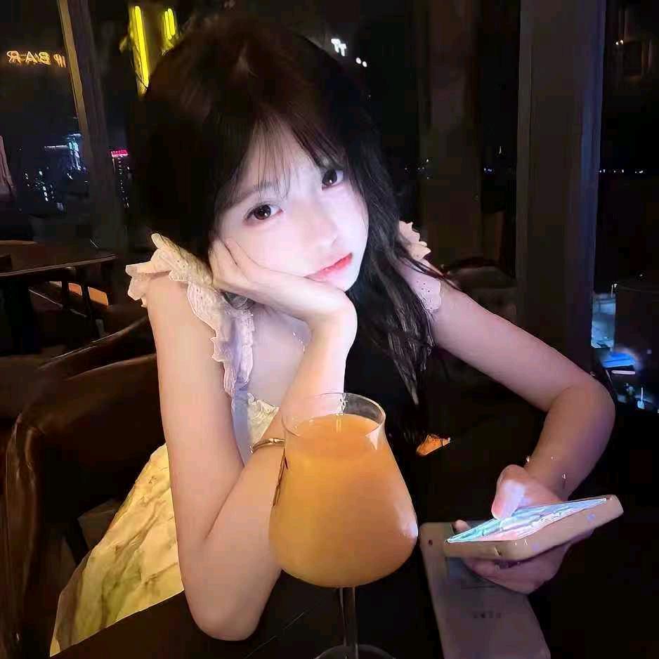 忤四