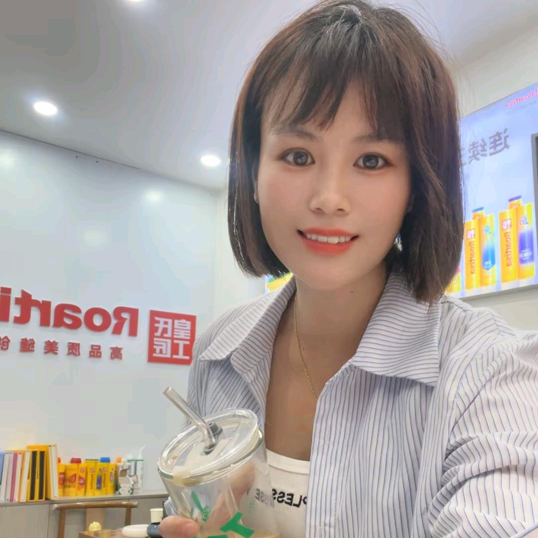 于都皇氏工匠瓷砖美缝梅梅