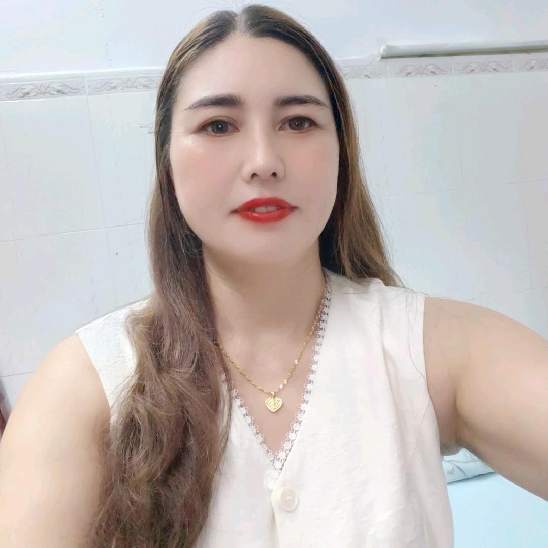 春季花开，顺其自然。