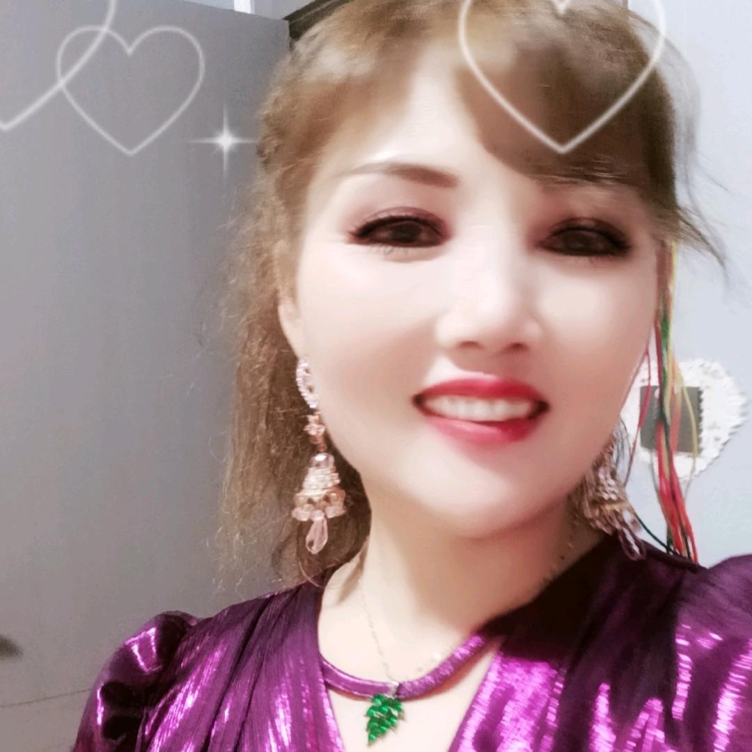 白鹿原玲姐鼓舞团》团长