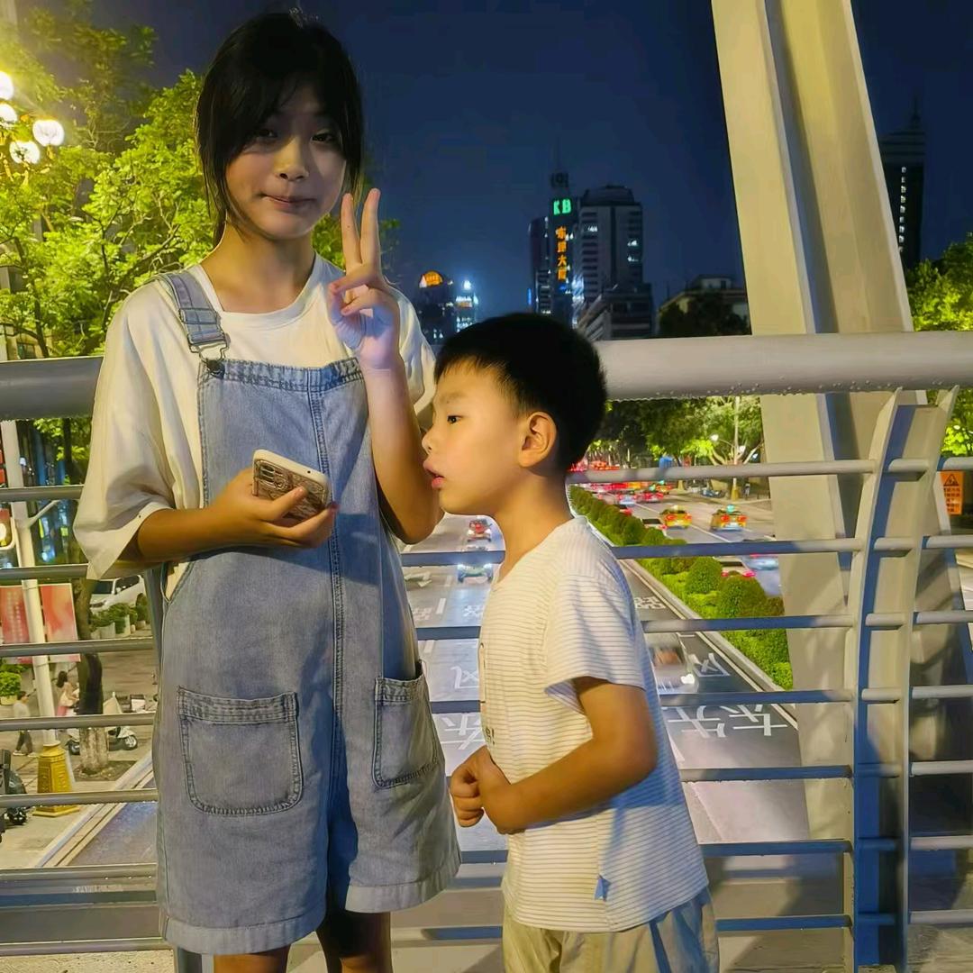 古 月  女  立  青  语  轩白菜