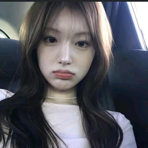 哎，你鞋穿反了