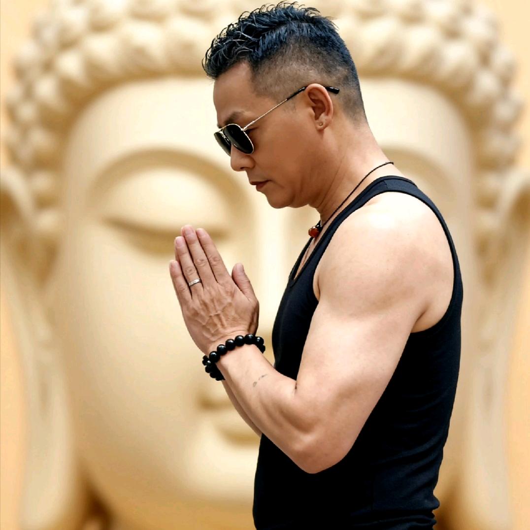 70后大叔男士理发馆