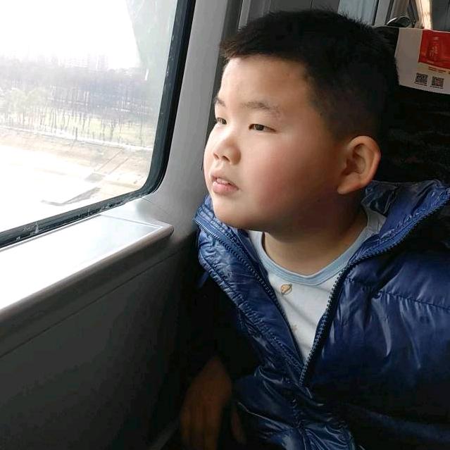 杨卓越