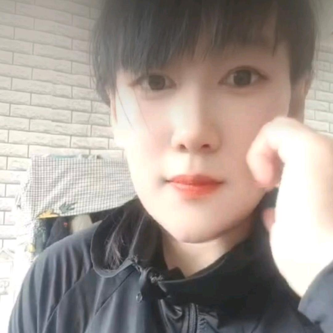 ღ   心静自然凉 。