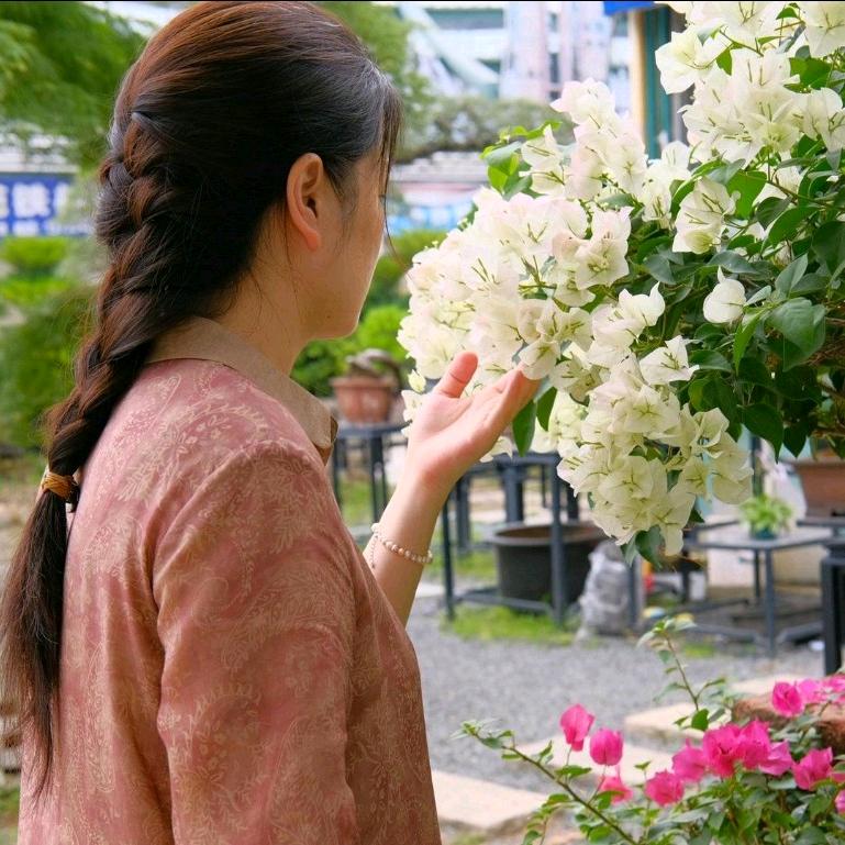 布衣姐妹