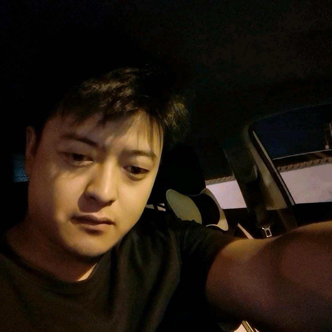 @小人物