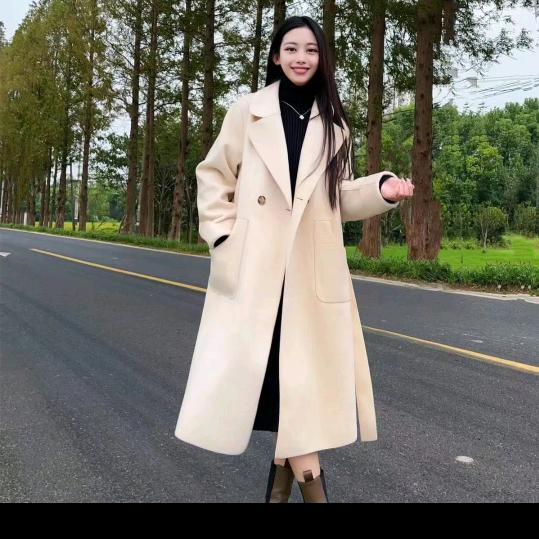 罗妮