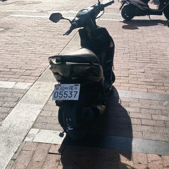 叶利向