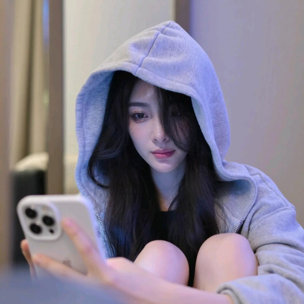 宁宁，(^.^)