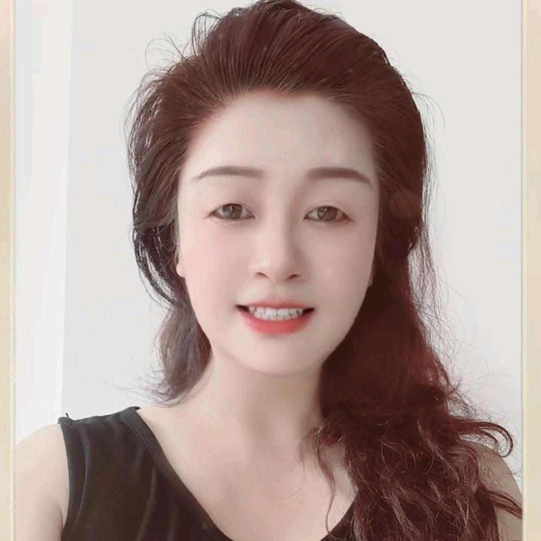 鸿羽(鸿)🎤每晚8点45左右开播