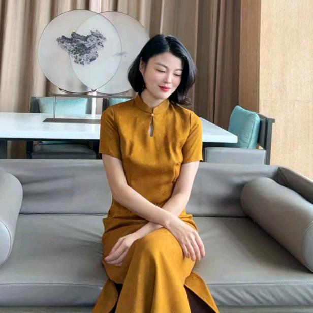 老谭私服爆款直播返场