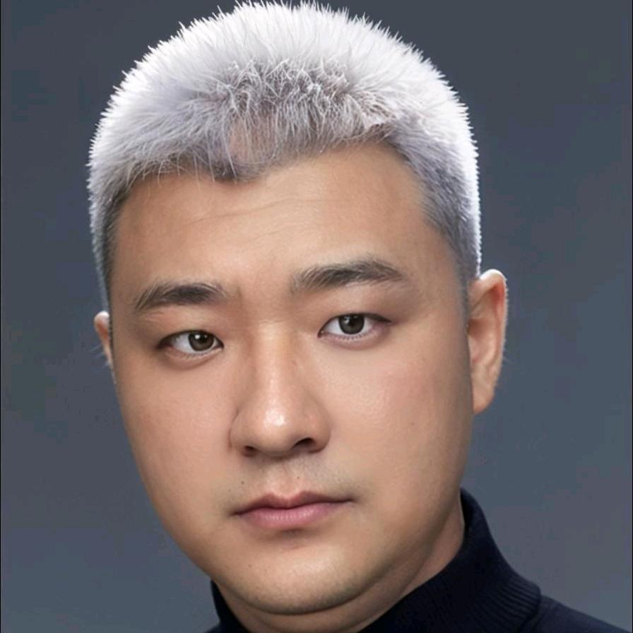 阿  偉