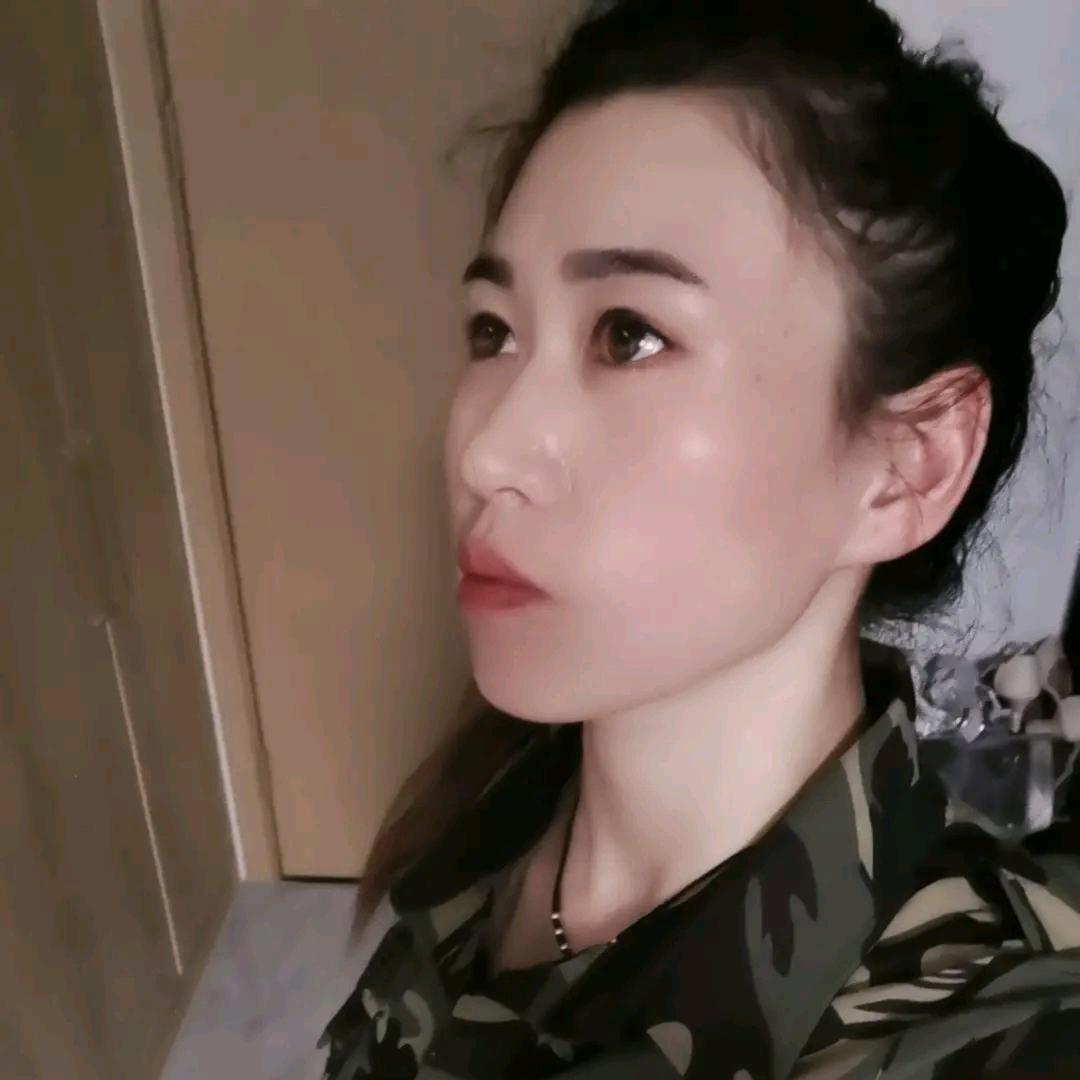 王 家 🧣三 菇 凉💍