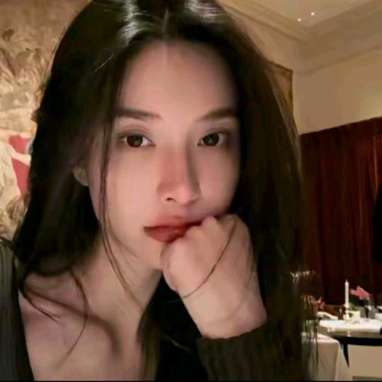 李星儿(穿搭分享)