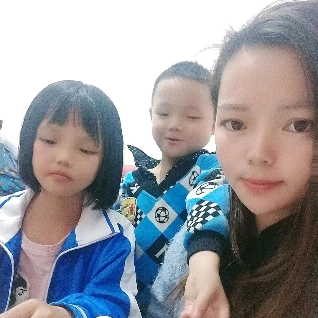 欣✨宝贝单亲妈妈努力守护孩子