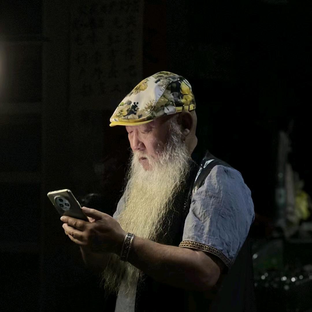 宏村大胡子孙斌