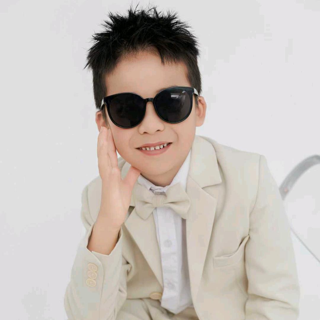 💐((萧🌺⥎洒🌺哥))🌹