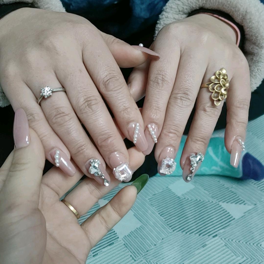 玲玲