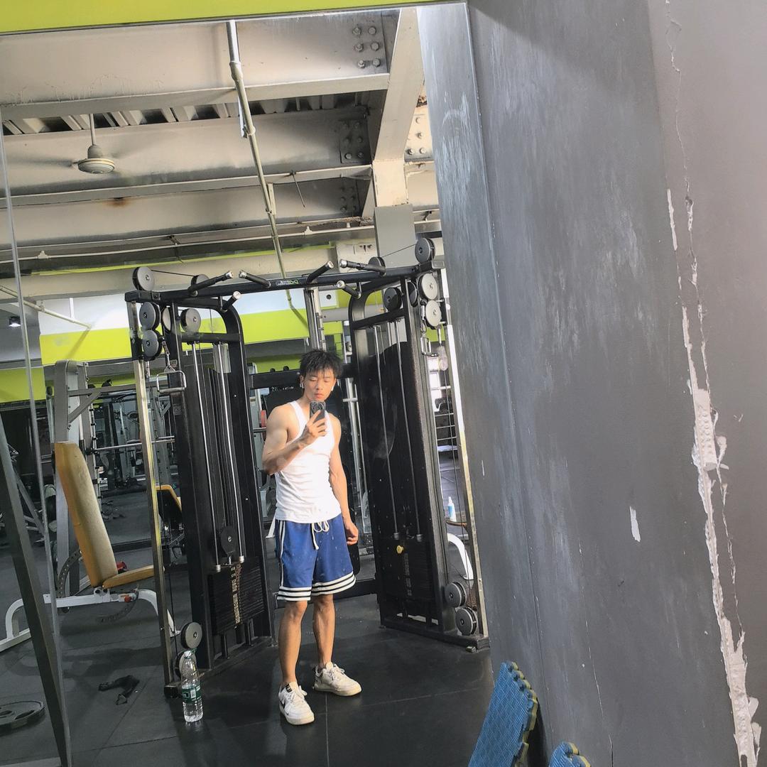 小透明的发光日常