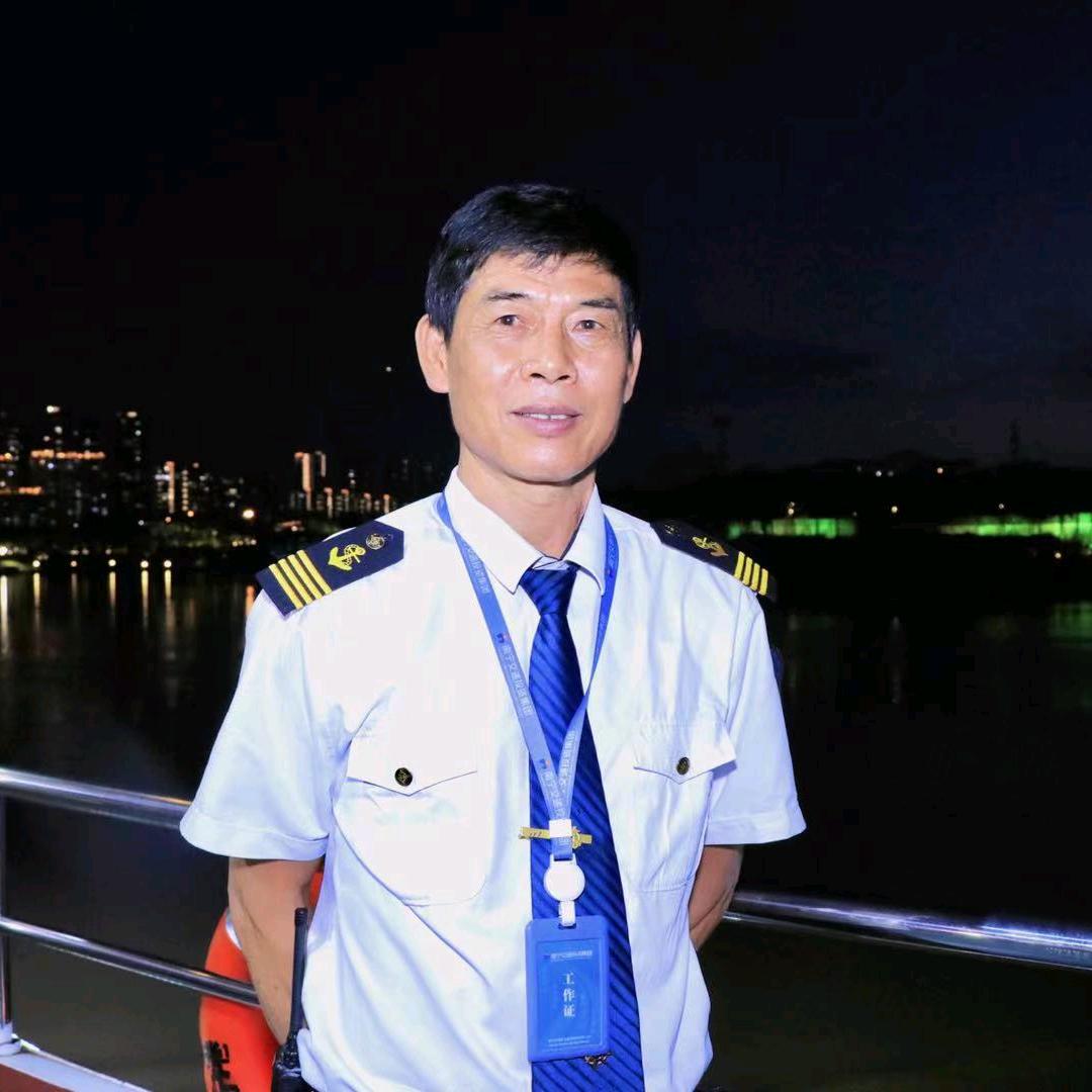 邕江夜游—船长坚叔