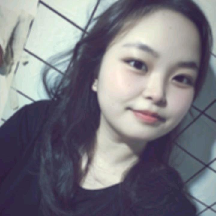 小婷.