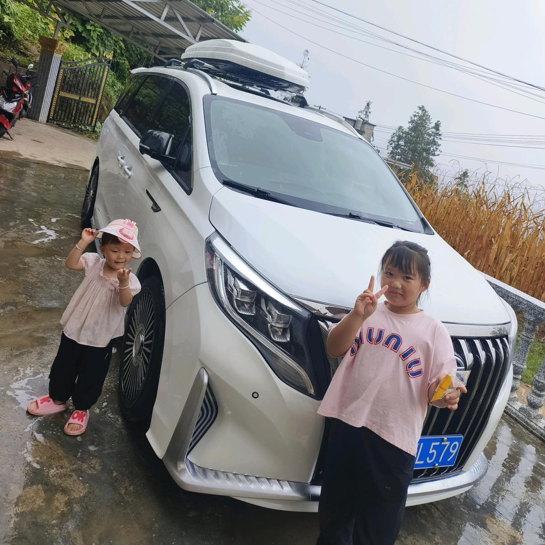 不务正业的奶爸车
